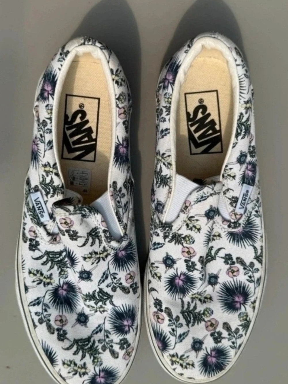 Vans "Paradise Floral" Women's Slip-On Floral Canvas Sneakers - NWOT Size 7